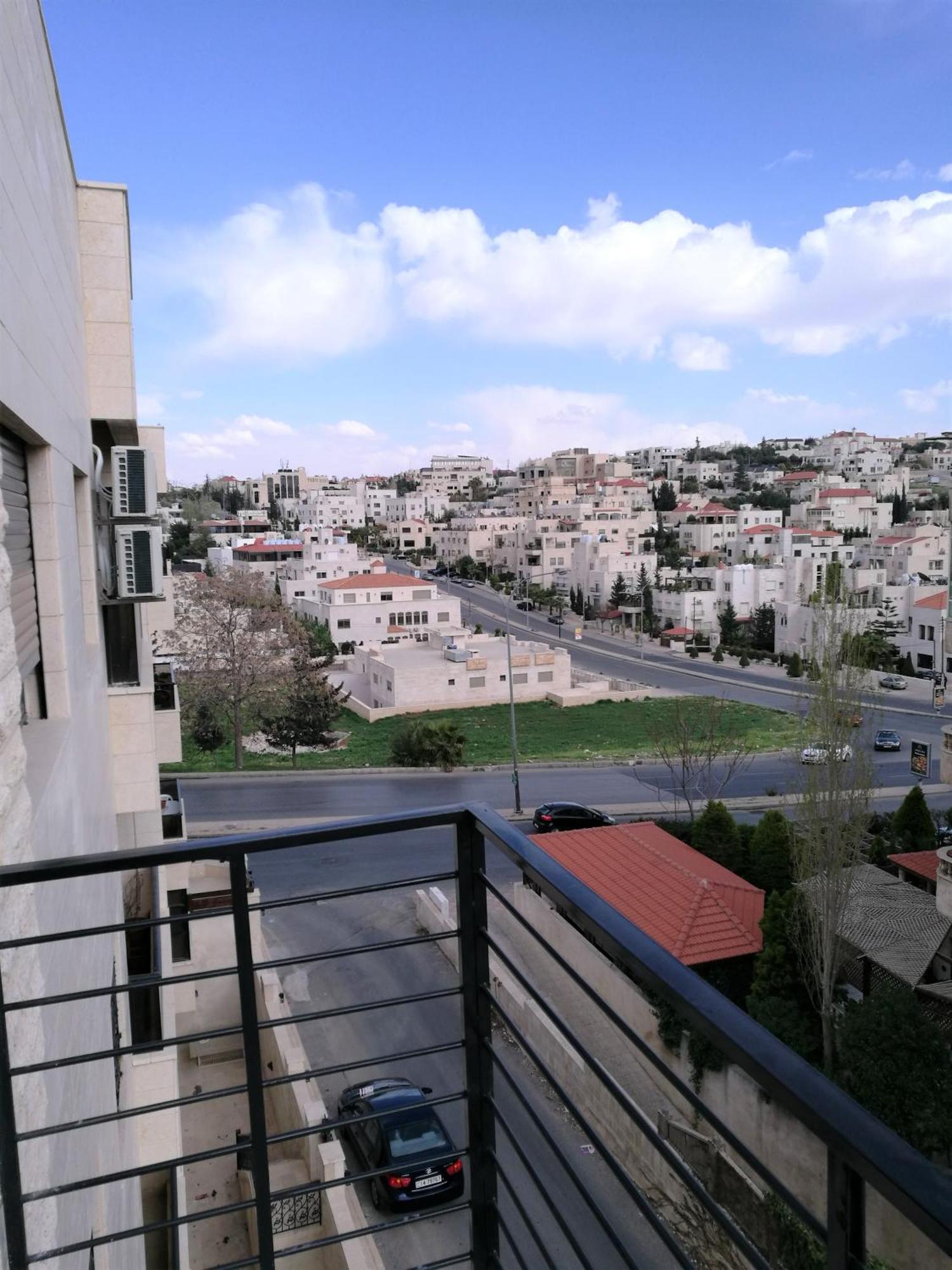 Dair Ghbar Gate Apartments 安曼 外观 照片