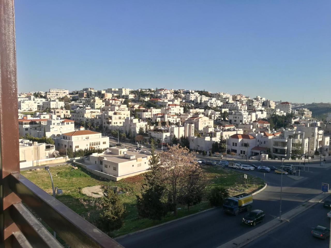 Dair Ghbar Gate Apartments 安曼 外观 照片