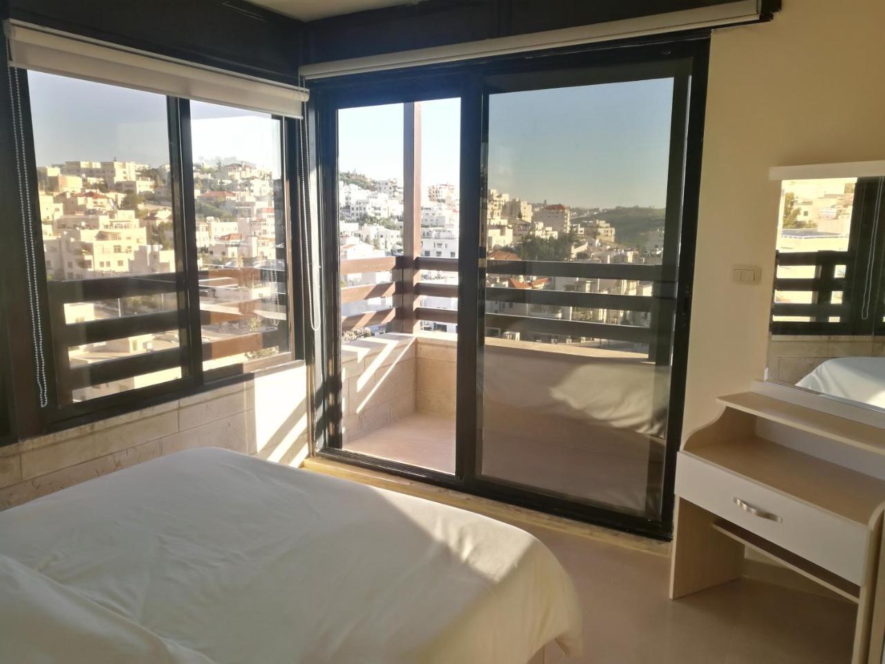 Dair Ghbar Gate Apartments 安曼 外观 照片